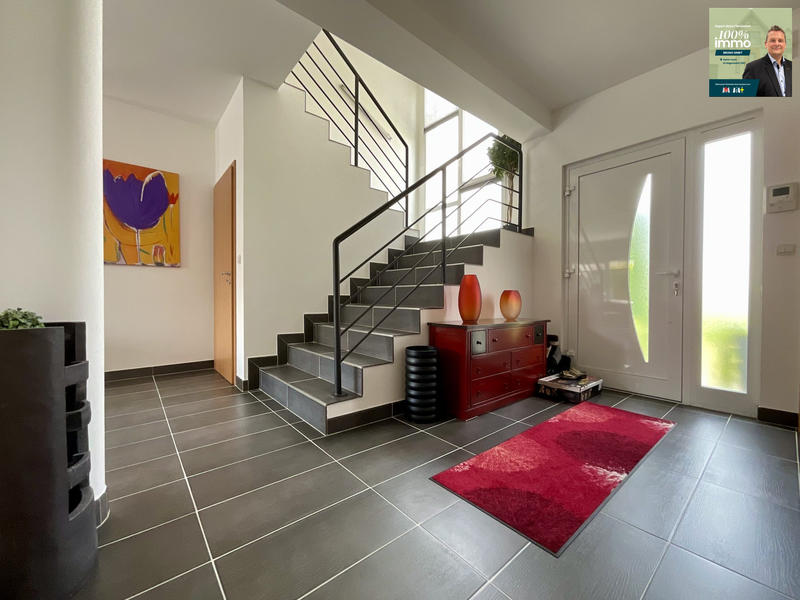 Maison - 256 m² - 7 pièces