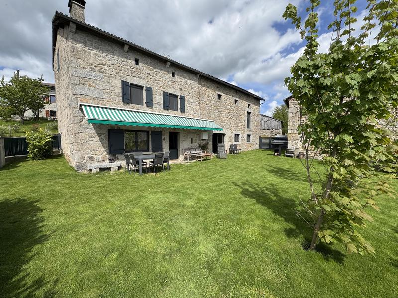 Corps de ferme - 145 m² - 5 pièces