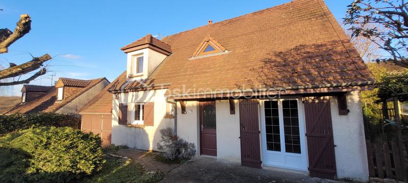 Maison - 107 m² - 7 pièces