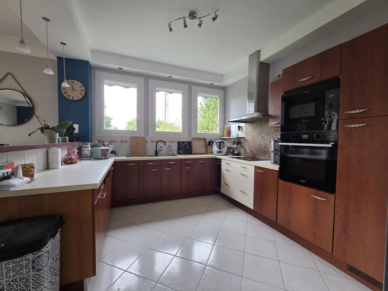 Maison - 163 m² - 8 pièces