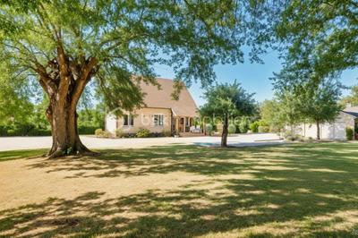 Maison - 143 m² - 6 pièces