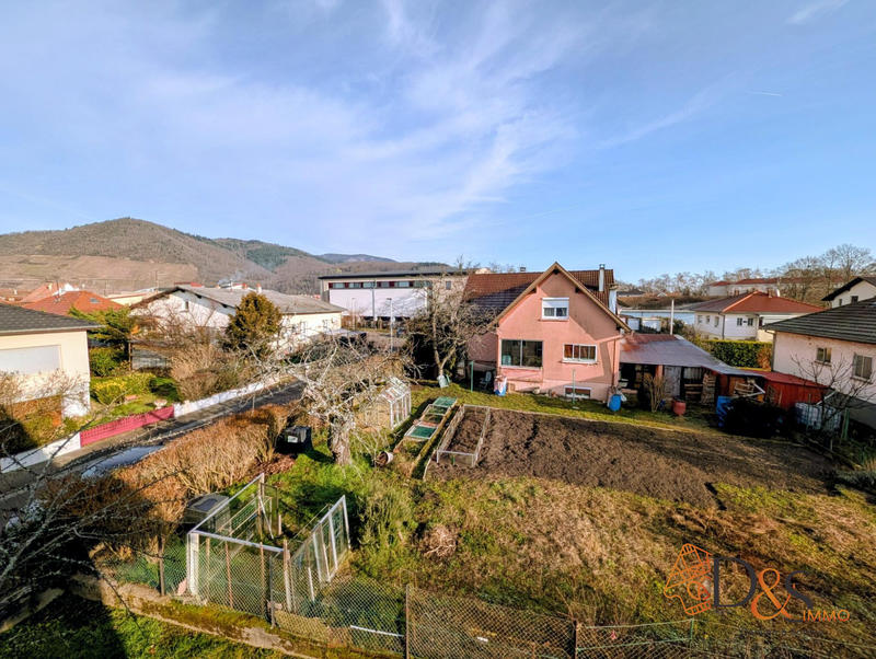 Maison - 87 m² - 4 pièces