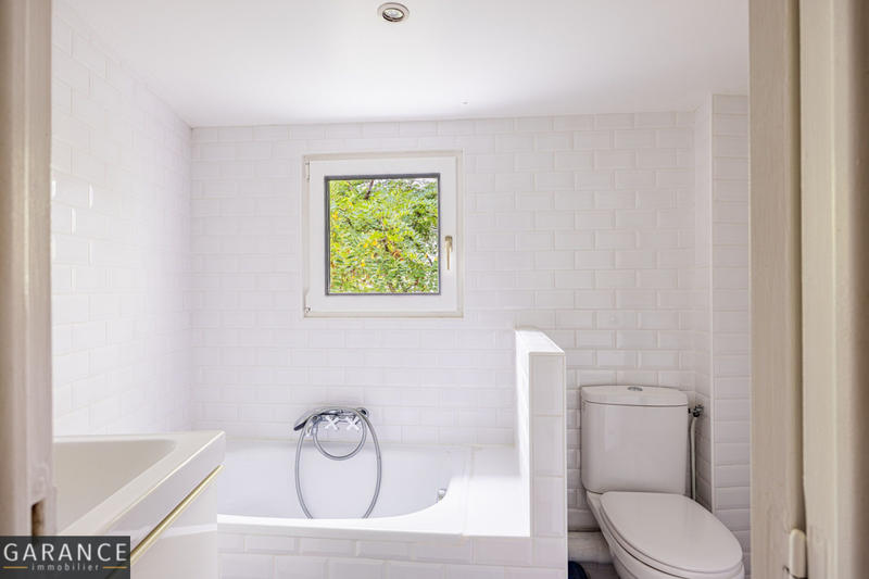 Maison - 98 m² - 4 pièces