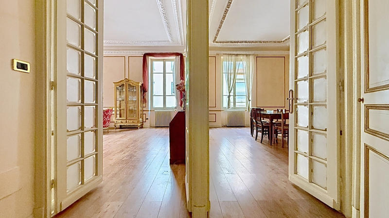 Appartement - 141 m² - 5 pièces