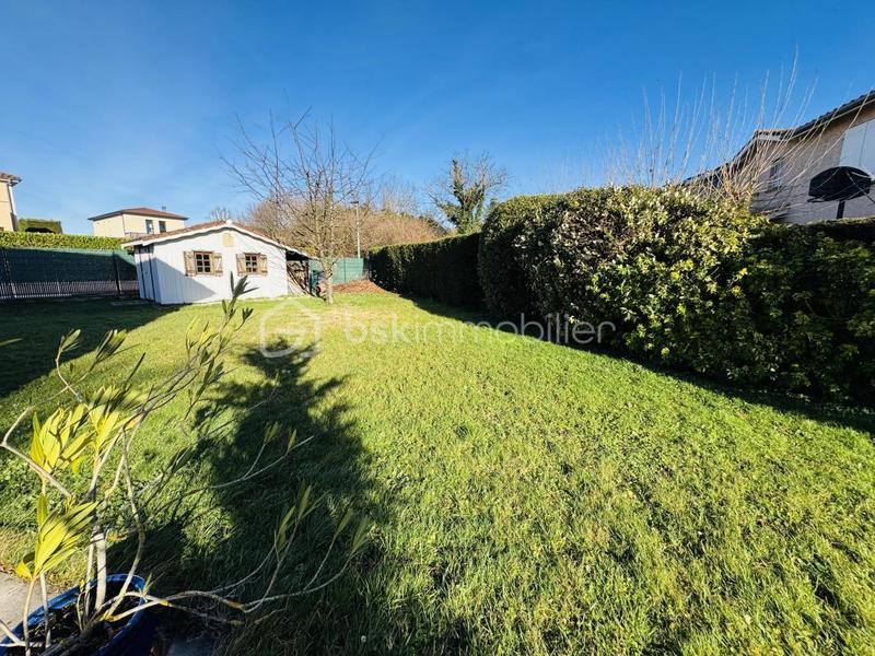 Maison - 210 m² - 7 pièces