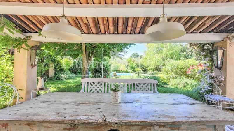 Maison - 215 m² - 7 pièces