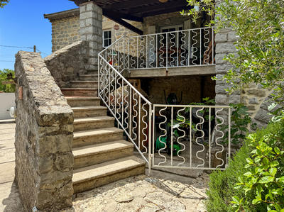 Propriété - 398 m² - 13 pièces