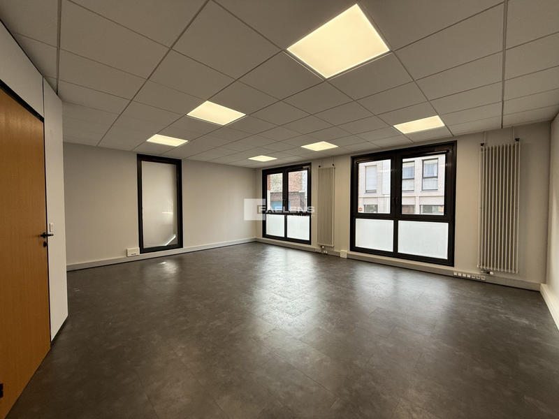 Bureau - 233 m²