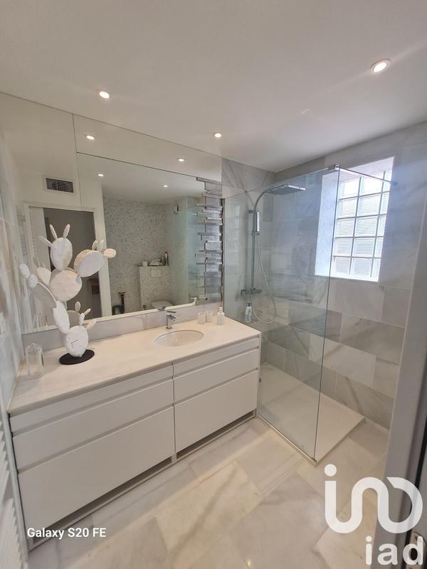 Appartement - 85 m² - 3 pièces