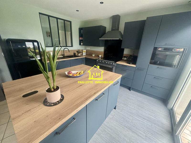 Maison contemporaine - 225 m² - 6 pièces