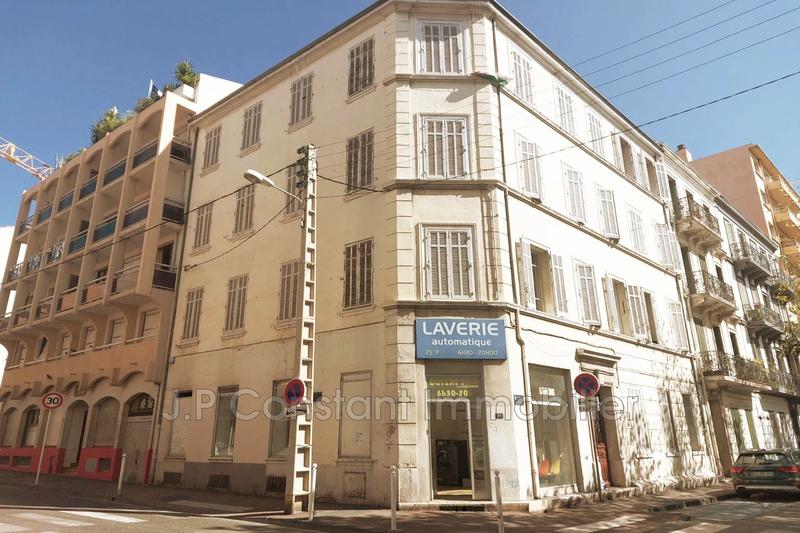 Maison - 460 m² - 17 pièces