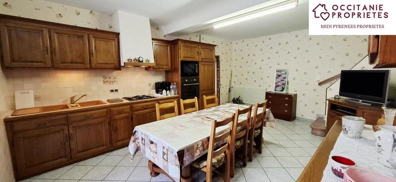 Maison de village - 227 m² - 9 pièces