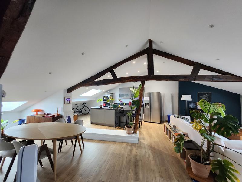 Appartement - 96 m² - 5 pièces