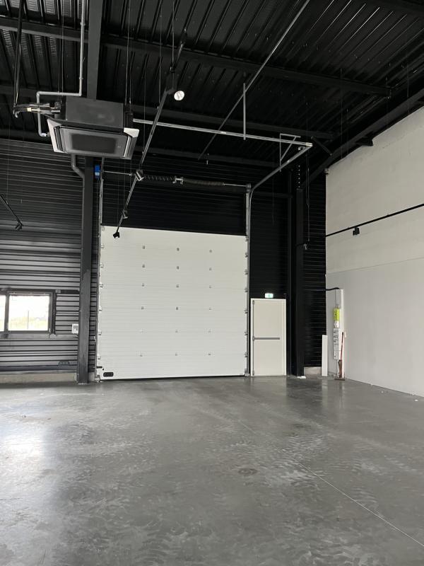 Local commercial - 299 m²