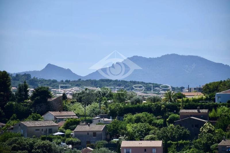 Villa - 209 m² - 10 pièces