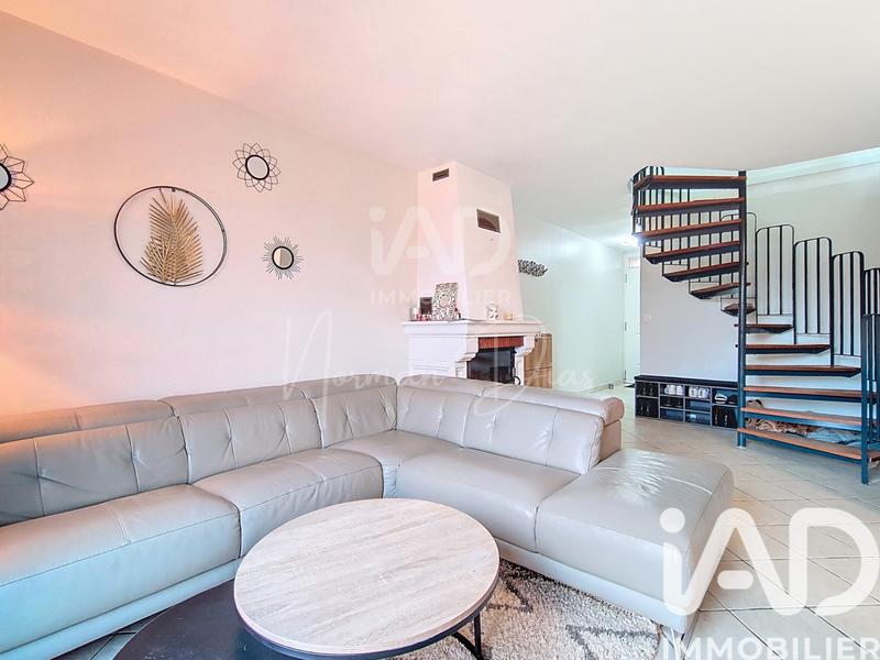 Maison - 104 m² - 6 pièces