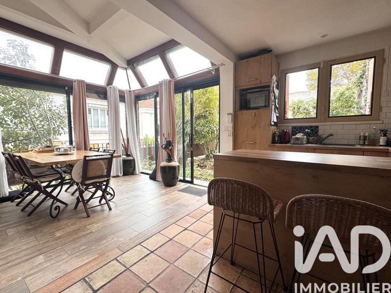 Maison - 90 m² - 4 pièces