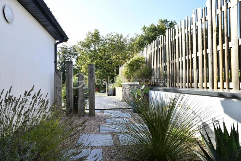 Maison - 131 m² - 6 pièces