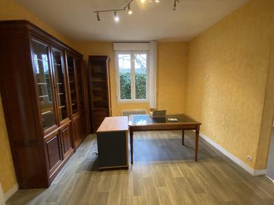Maison - 160 m² - 9 pièces