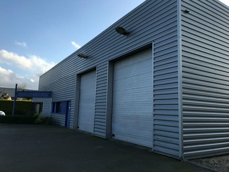 Local d'activité / Entrepôt - 660 m²