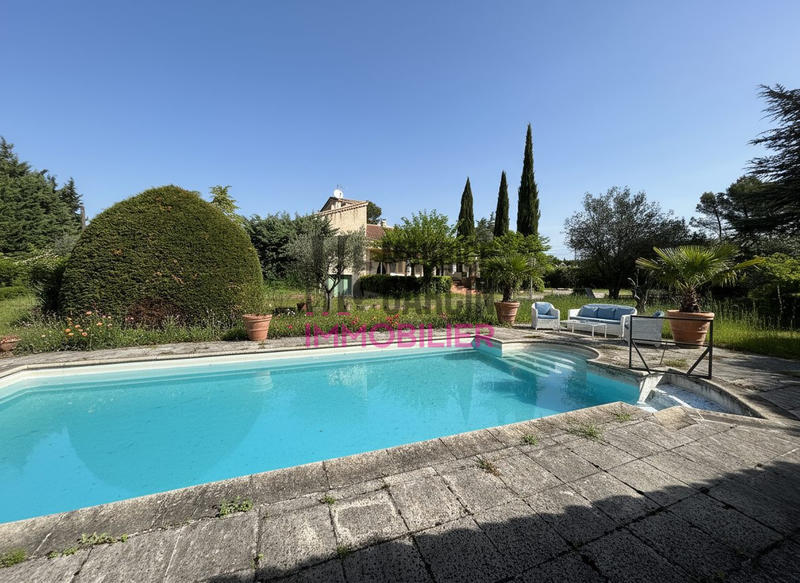 Maison - 137 m² - 5 pièces