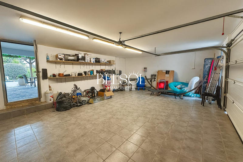 Villa - 180 m² - 5 pièces