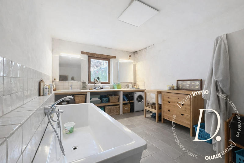 Mas - 145 m² - 5 pièces