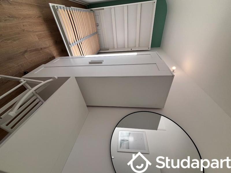 Chambre - 11 m² - 1 pièce