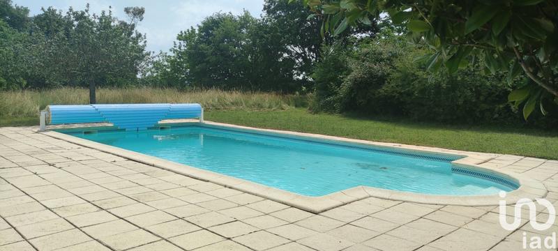 Maison - 280 m² - 10 pièces