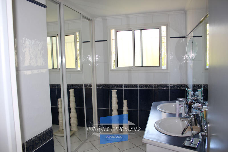 Villa - 202 m² - 5 pièces