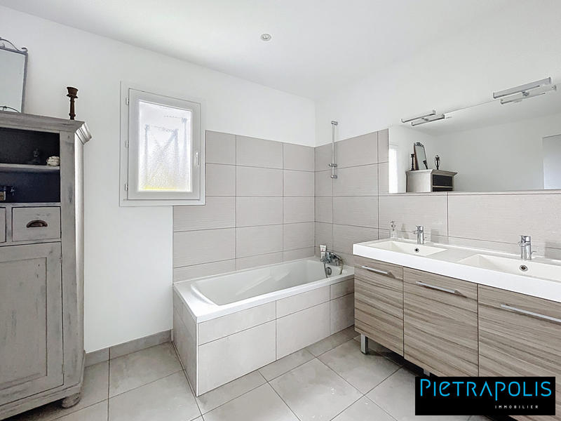 Villa - 128 m² - 4 pièces