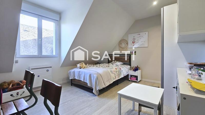 Maison - 265 m² - 8 pièces