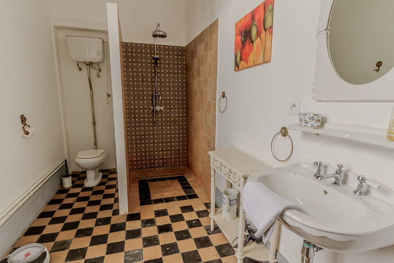 Demeure - 404 m² - 17 pièces