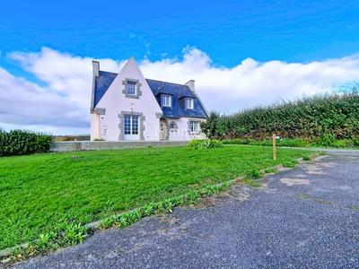 Maison - 165 m² - 8 pièces