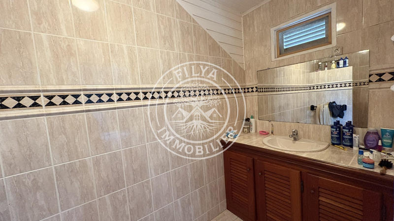 Maison - 172 m² - 5 pièces