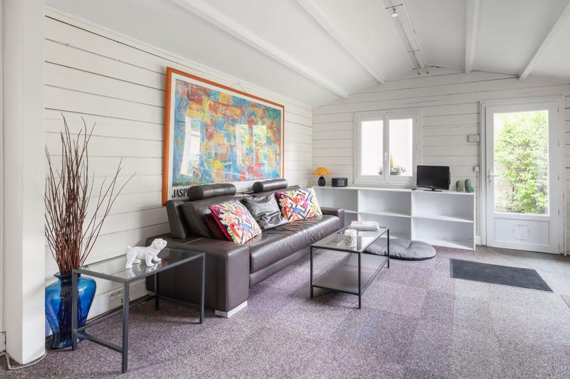 Maison - 245 m² - 10 pièces