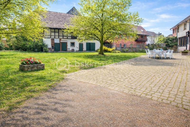 Immeuble - 240 m² - 7 pièces