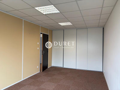 Bureau - 60 m²
