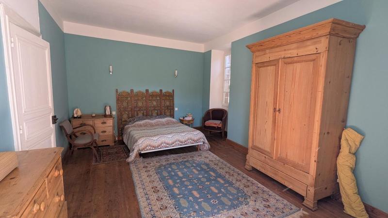 Maison - 257 m² - 7 pièces