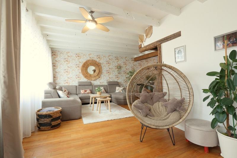 Maison - 320 m² - 11 pièces