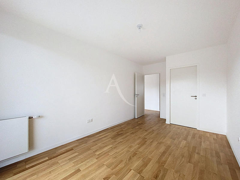Appartement - 94 m² - 5 pièces