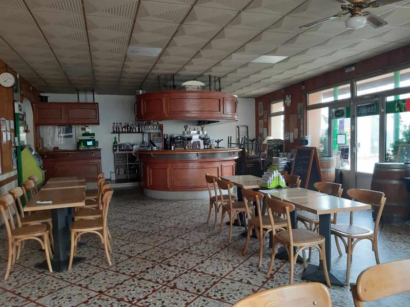 Maison - 384 m² - 10 pièces