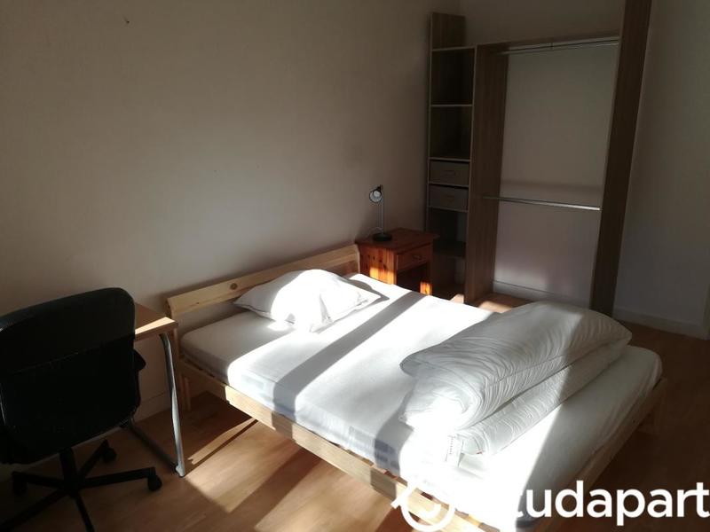 Chambre - 12 m² - 1 pièce