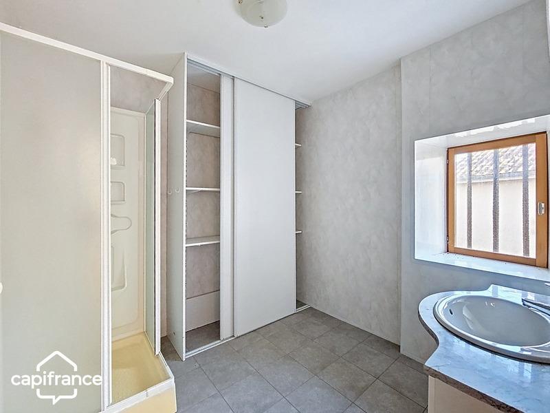 Longère - 195 m² - 8 pièces