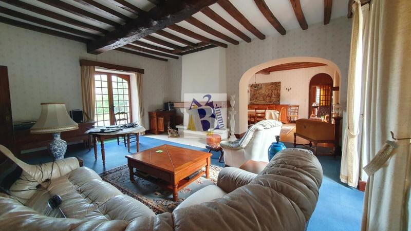 Maison - 221 m² - 9 pièces