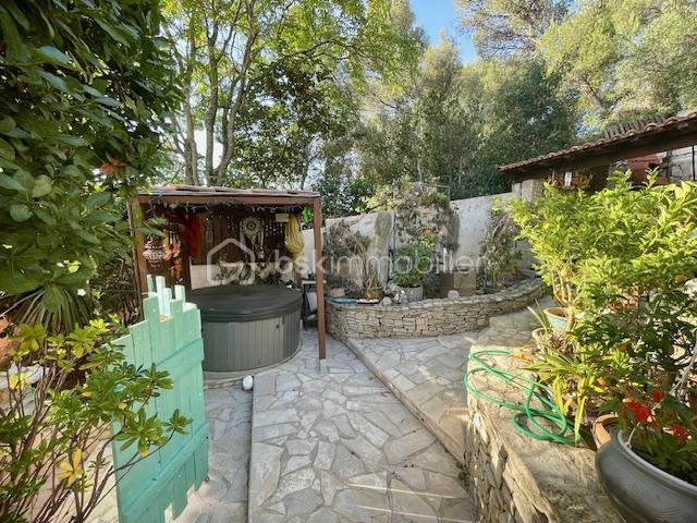 Villa - 140 m² - 6 pièces