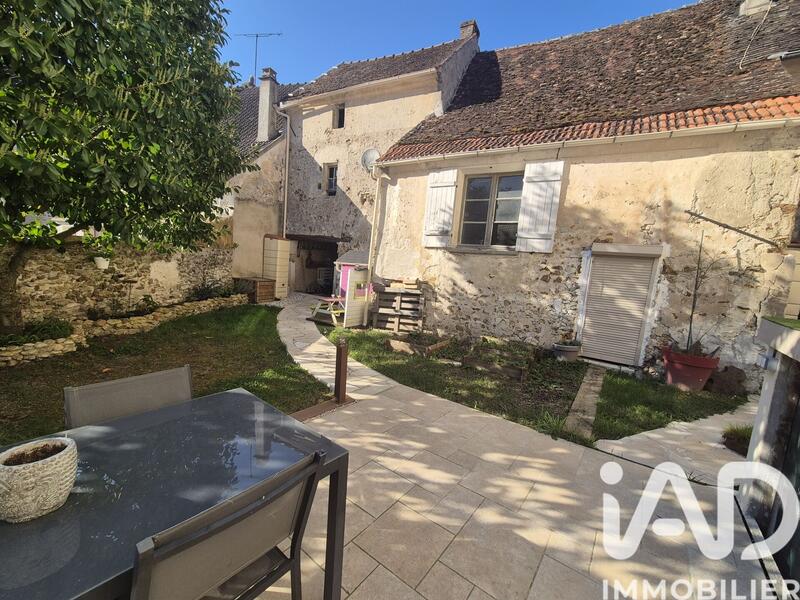 Maison - 100 m² - 5 pièces