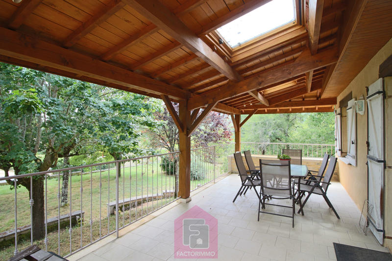 Maison - 146 m² - 6 pièces