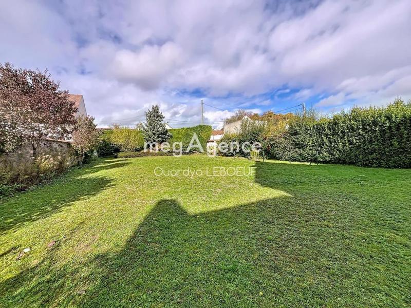 Maison - 165 m² - 9 pièces