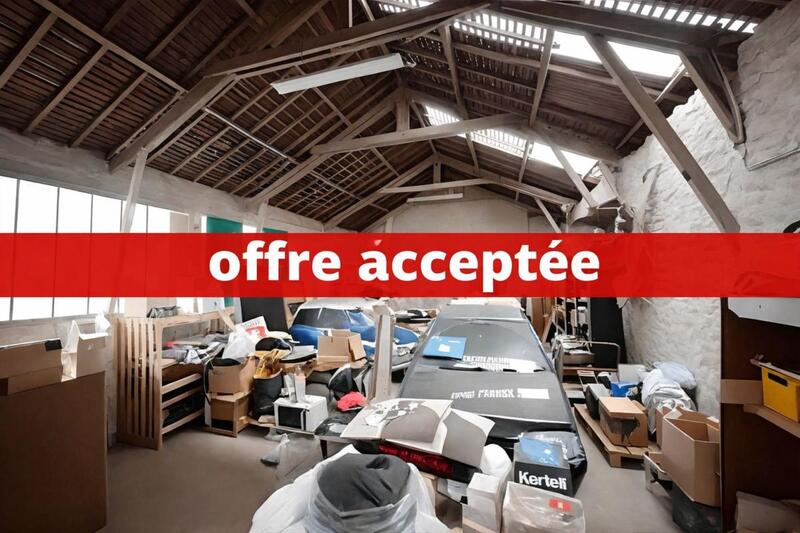 Maison - 411 m² - 2 pièces